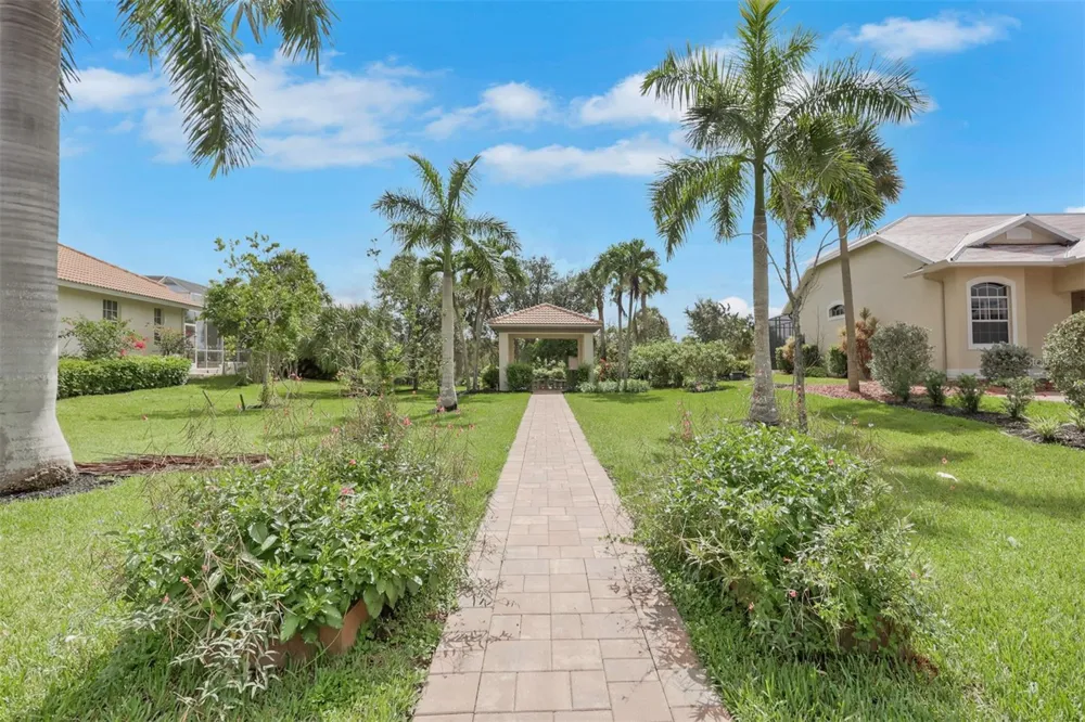 8596 SOUTHWIND BAY CIRCLE Fort Myers, FL 33908