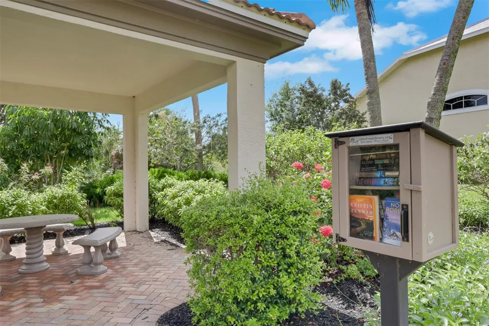 8596 SOUTHWIND BAY CIRCLE Fort Myers, FL 33908