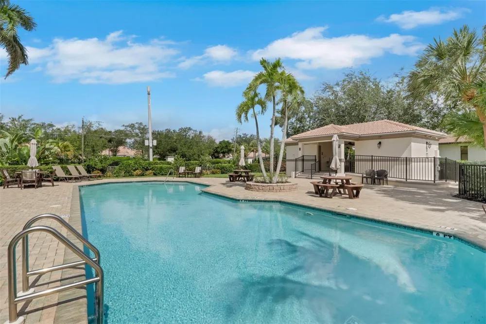 8596 SOUTHWIND BAY CIRCLE Fort Myers, FL 33908