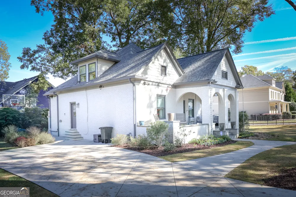 1585 Mercer AVE College Park, GA 30337