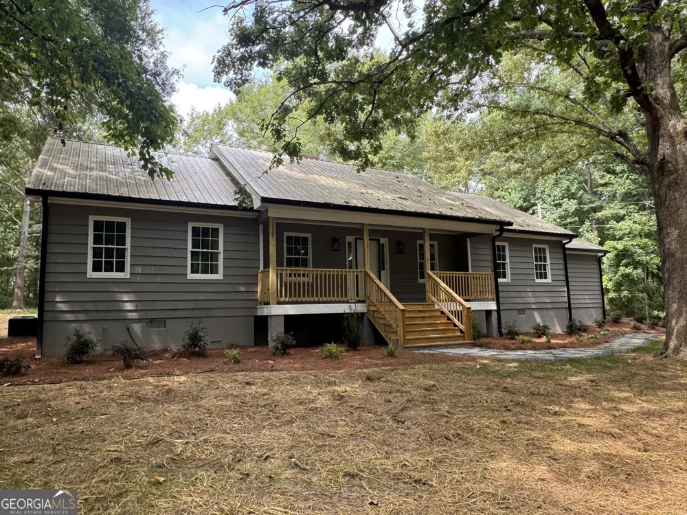 290 Booth RD Statham, GA 30666