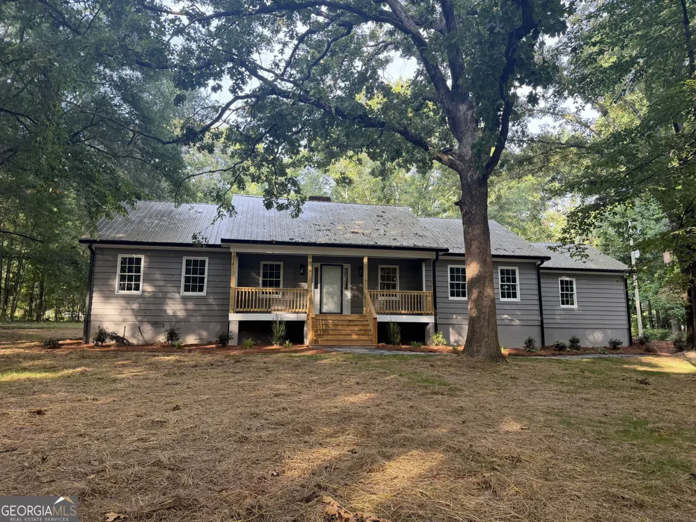 290 Booth RD Statham, GA 30666