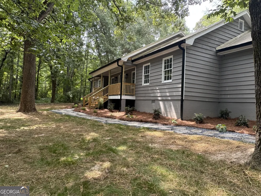 290 Booth RD Statham, GA 30666