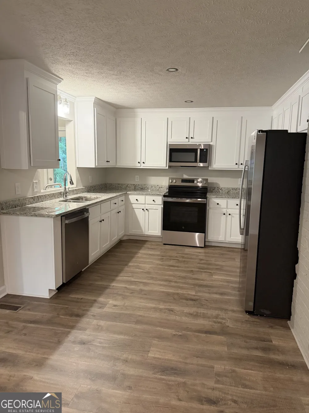 290 Booth RD Statham, GA 30666
