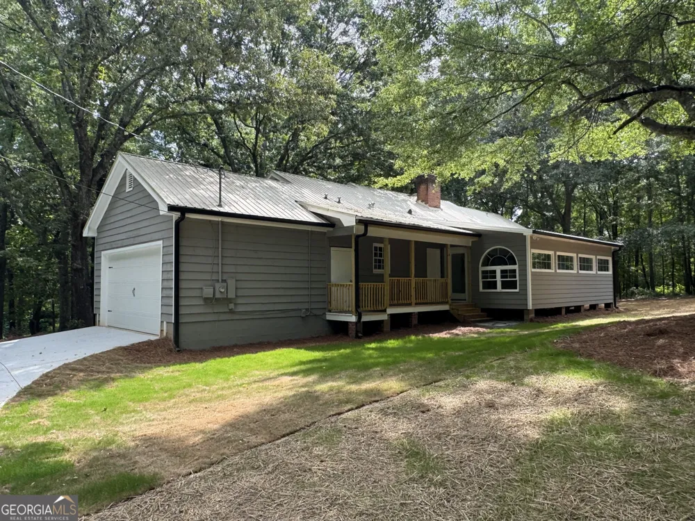 290 Booth RD Statham, GA 30666