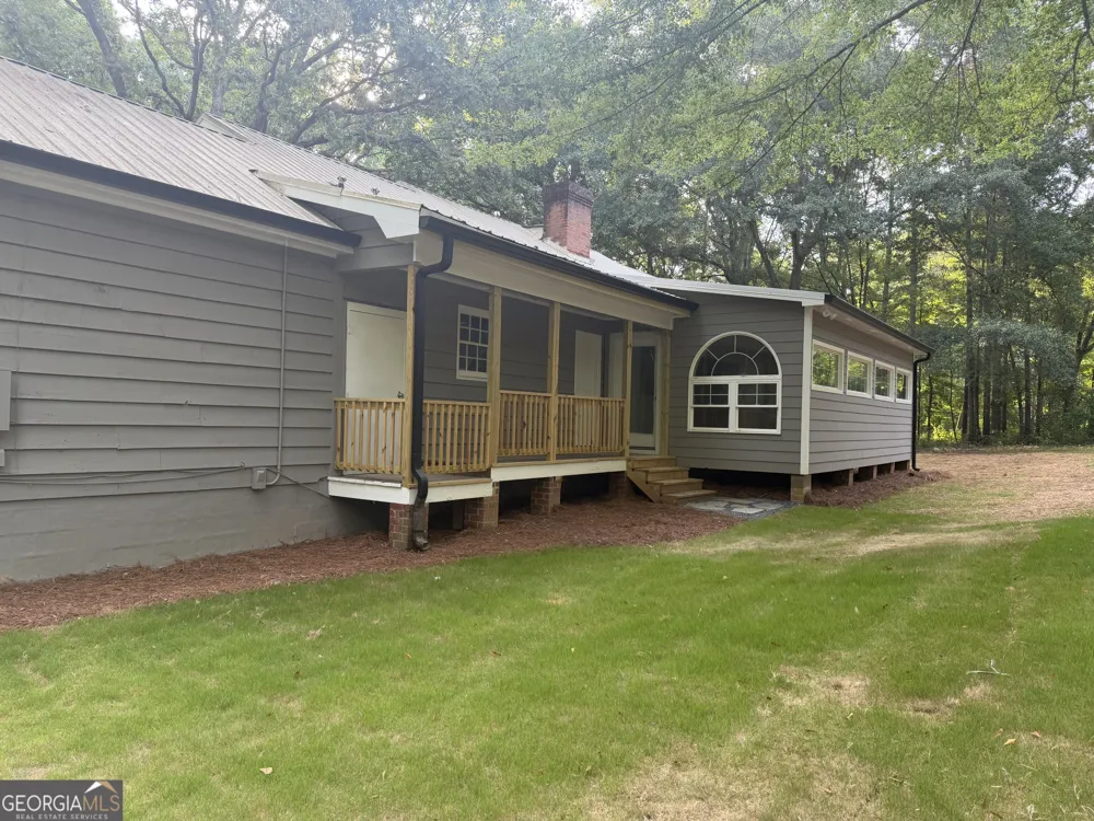 290 Booth RD Statham, GA 30666