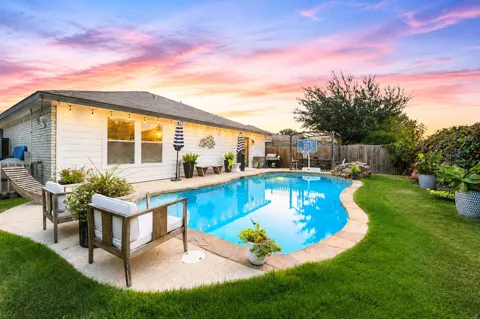 4136 Justin Drive