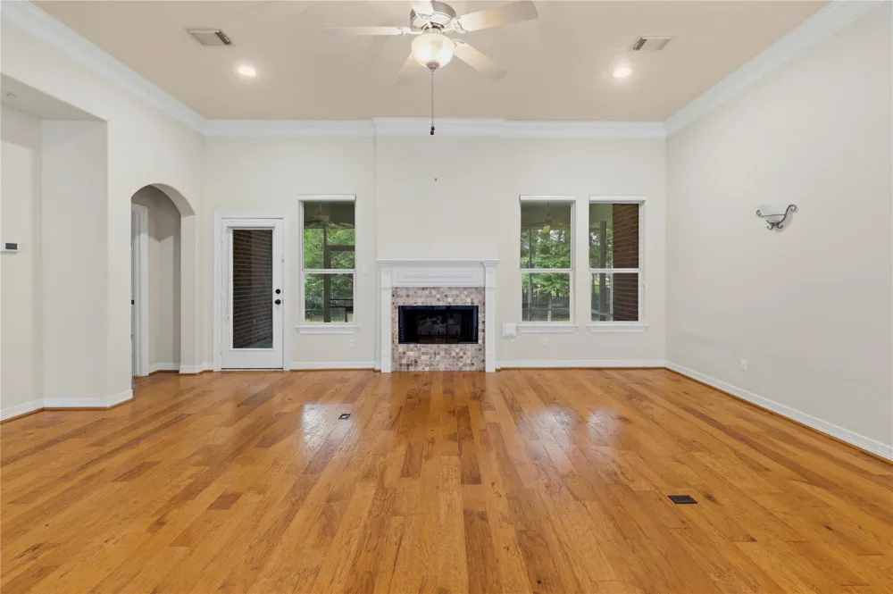 106 Lazy Springs Drive Conroe, TX 77356