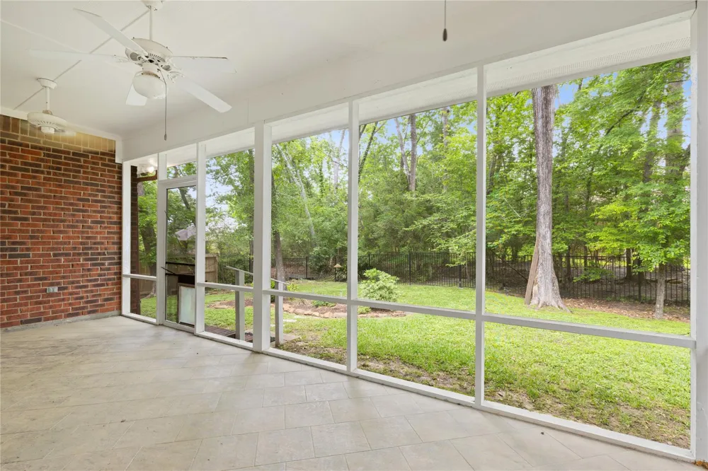 106 Lazy Springs Drive Conroe, TX 77356