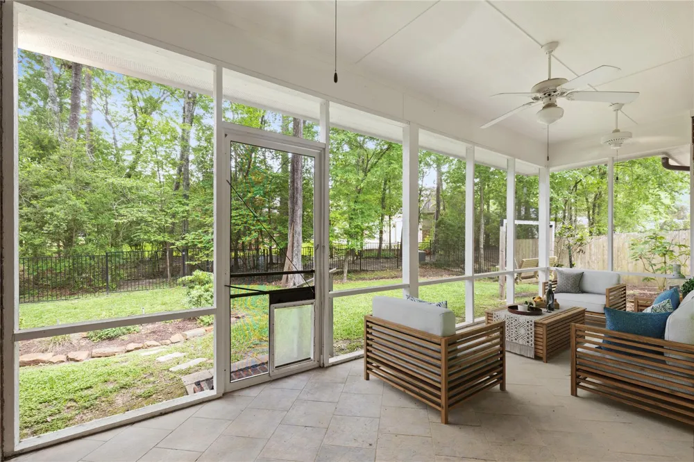 106 Lazy Springs Drive Conroe, TX 77356