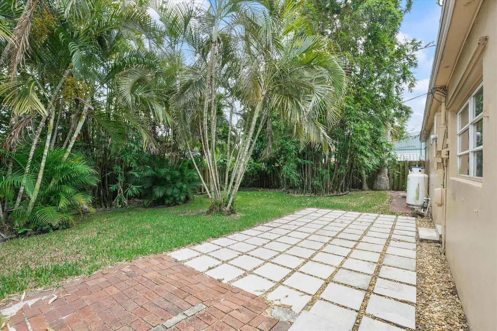 5432 NE 4th Terrace Oakland Park, FL 33334
