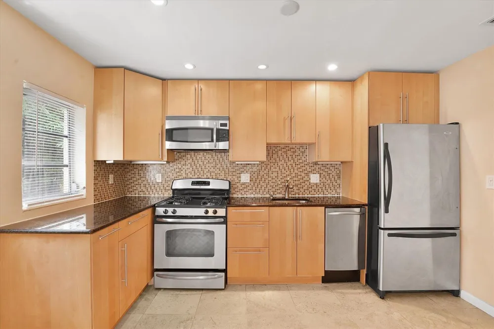 5432 NE 4th Terrace Oakland Park, FL 33334