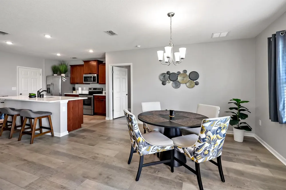 2709 Granville Manor SW Vero Beach, FL 32968