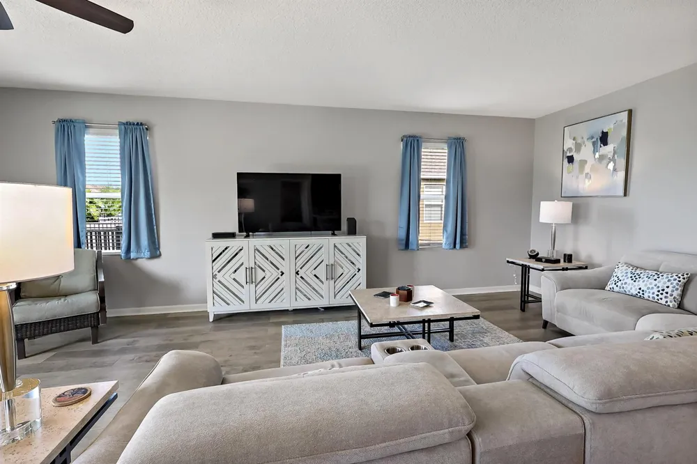 2709 Granville Manor SW Vero Beach, FL 32968