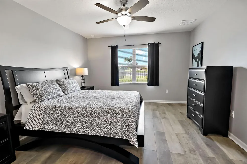 2709 Granville Manor SW Vero Beach, FL 32968