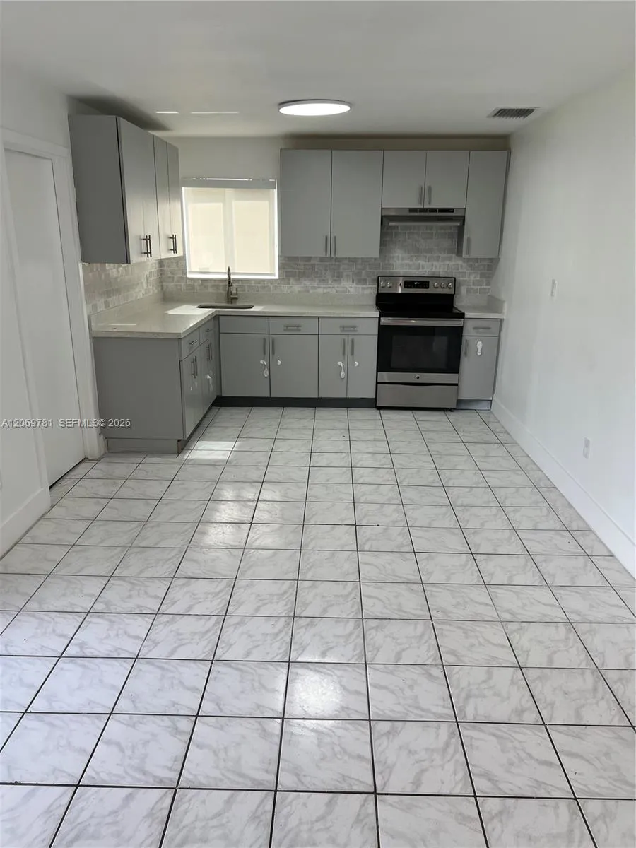 13735 NW 23rd Ave Opa-Locka, FL 33054