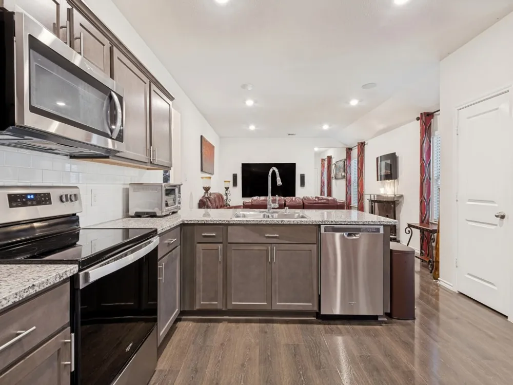 2246 Nightgrove Circle Crandall, TX 75114