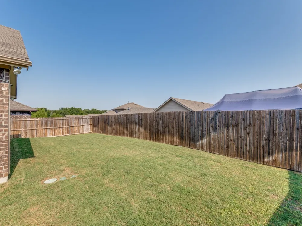 2246 Nightgrove Circle Crandall, TX 75114
