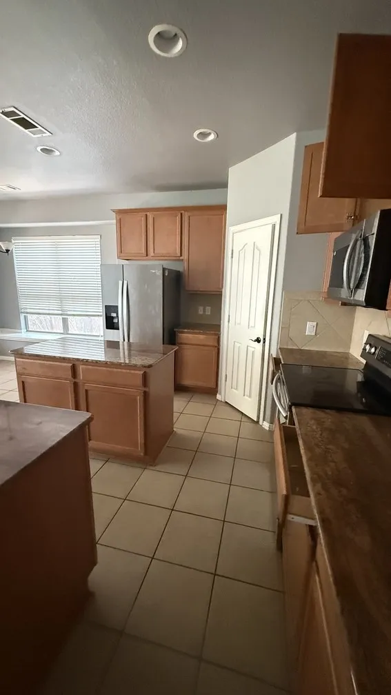 3622 Hershal Drive Midlothian, TX 76065