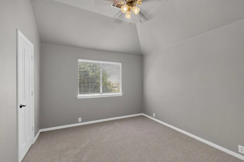 3622 Hershal Drive Midlothian, TX 76065