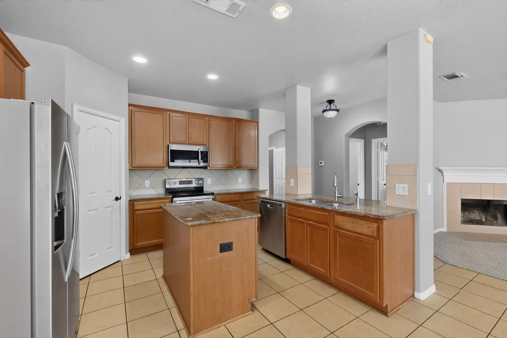 3622 Hershal Drive Midlothian, TX 76065