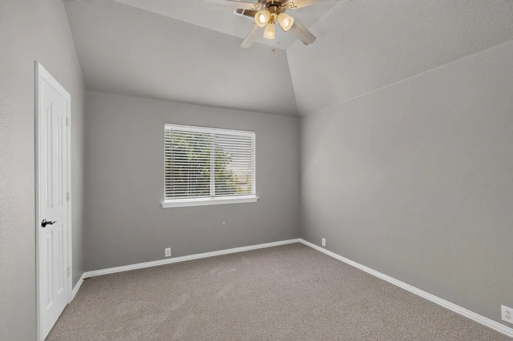 3622 Hershal Drive Midlothian, TX 76065