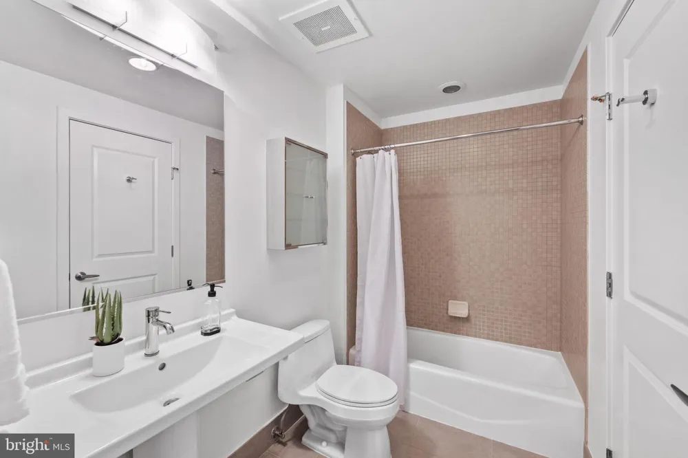 2125 14TH STREET NW #604 Washington, DC 20009
