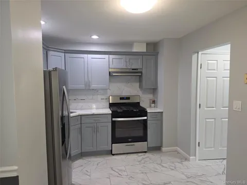 177-19 Meadow road