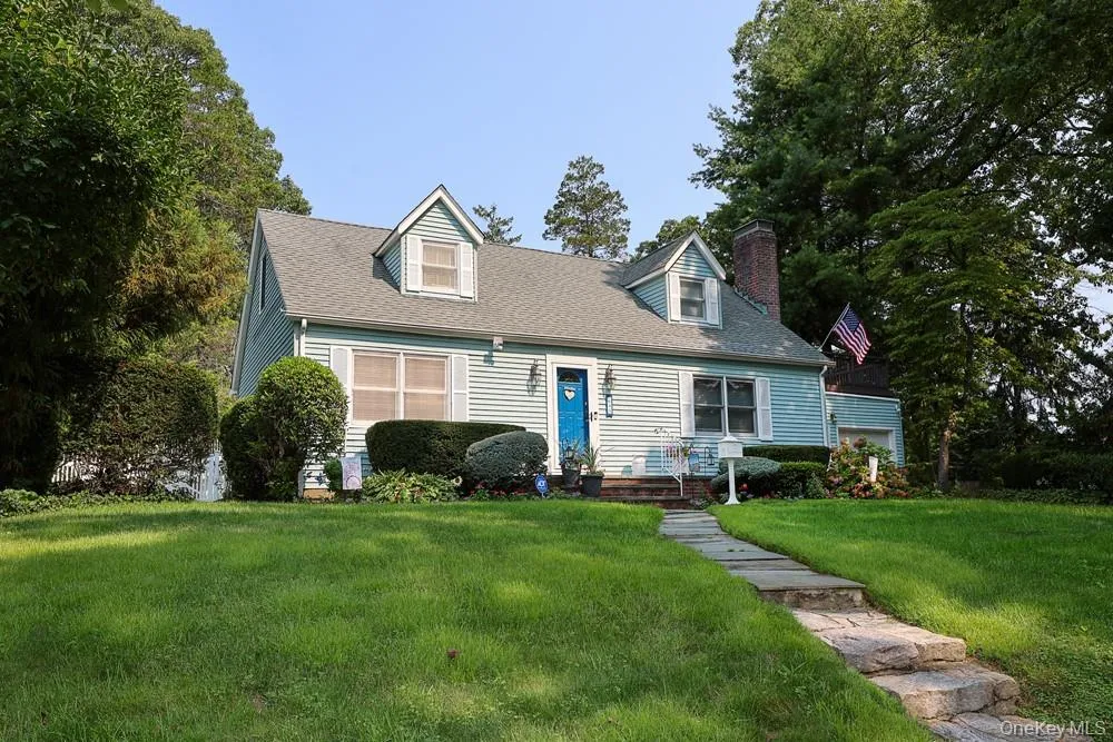 40 Plymouth Drive S Glen Head, NY 11545