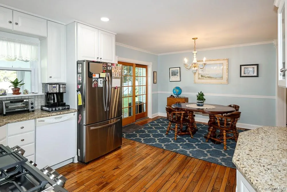 40 Plymouth Drive S Glen Head, NY 11545