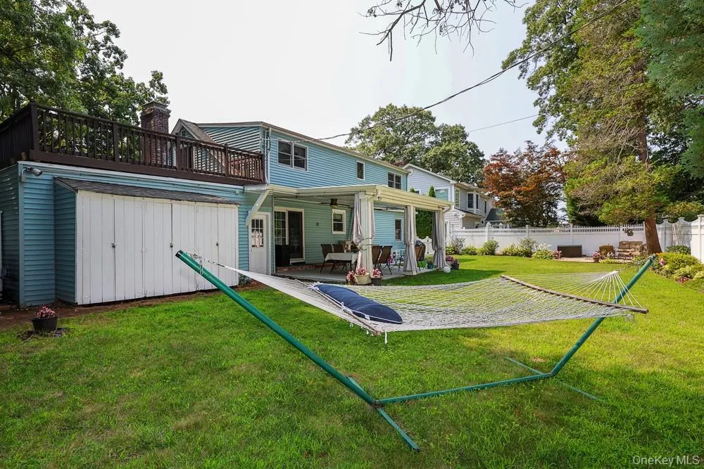 40 Plymouth Drive S Glen Head, NY 11545