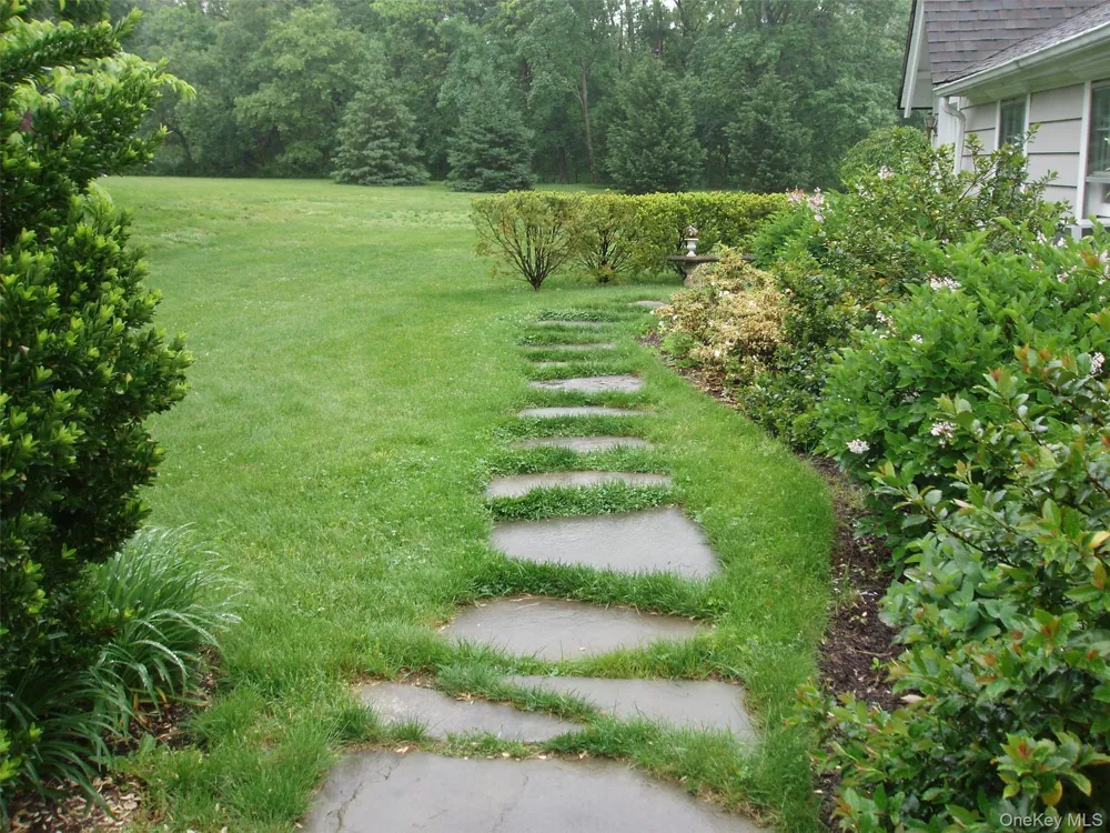 Address Not Shown Oyster Bay, NY 11771