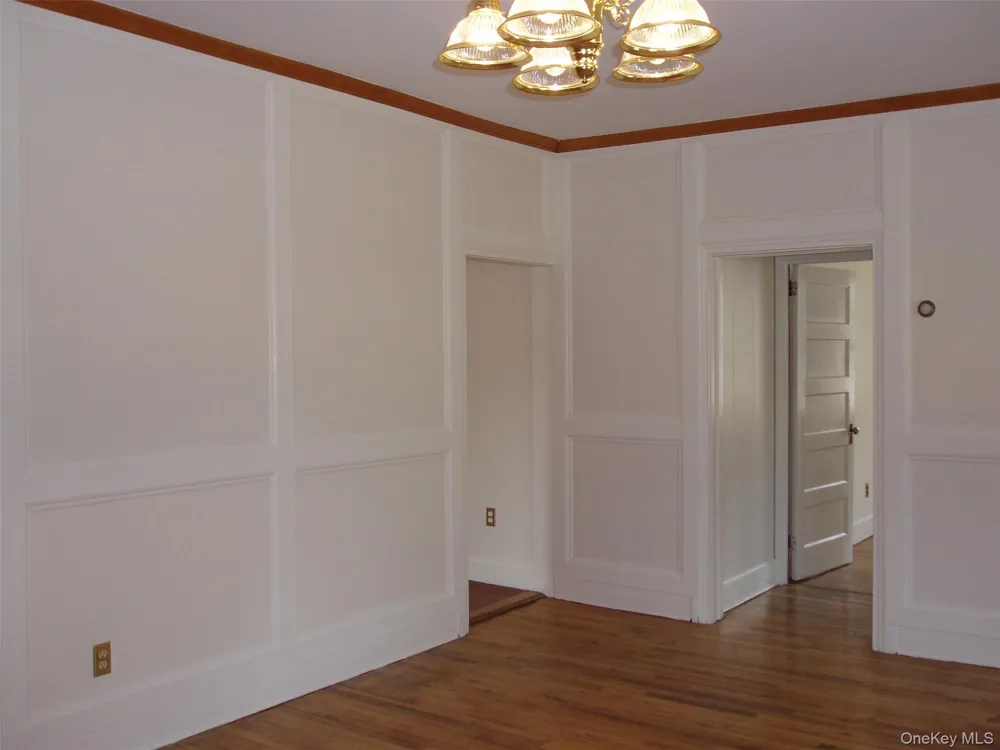 Address Not Shown Oyster Bay, NY 11771