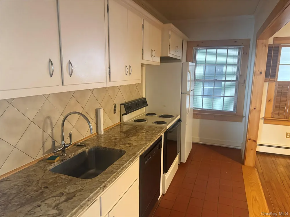 Address Not Shown Oyster Bay, NY 11771
