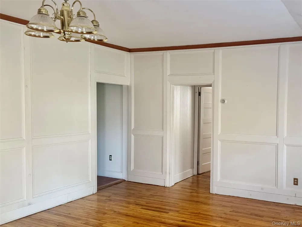 Address Not Shown Oyster Bay, NY 11771