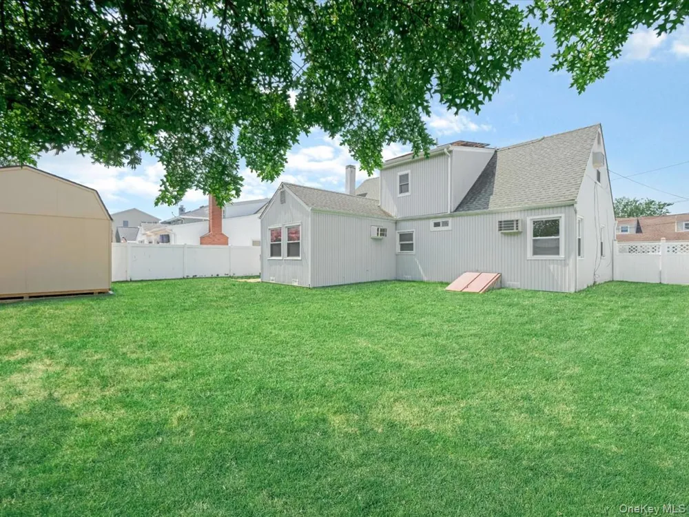 3437 2nd Street Oceanside, NY 11572