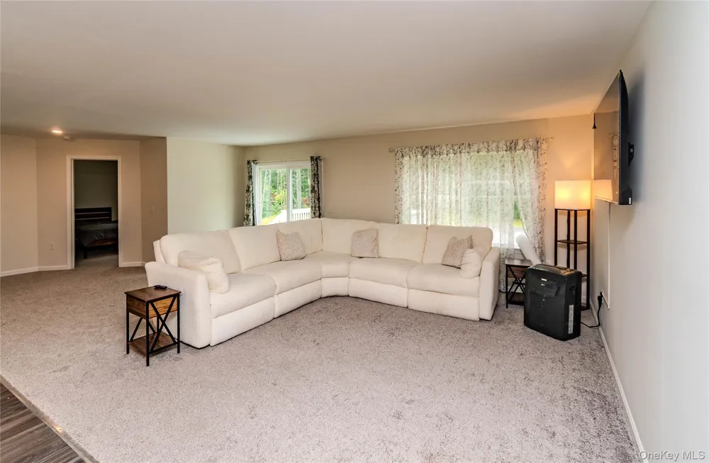 26 Summit Drive Barryville, NY 12719