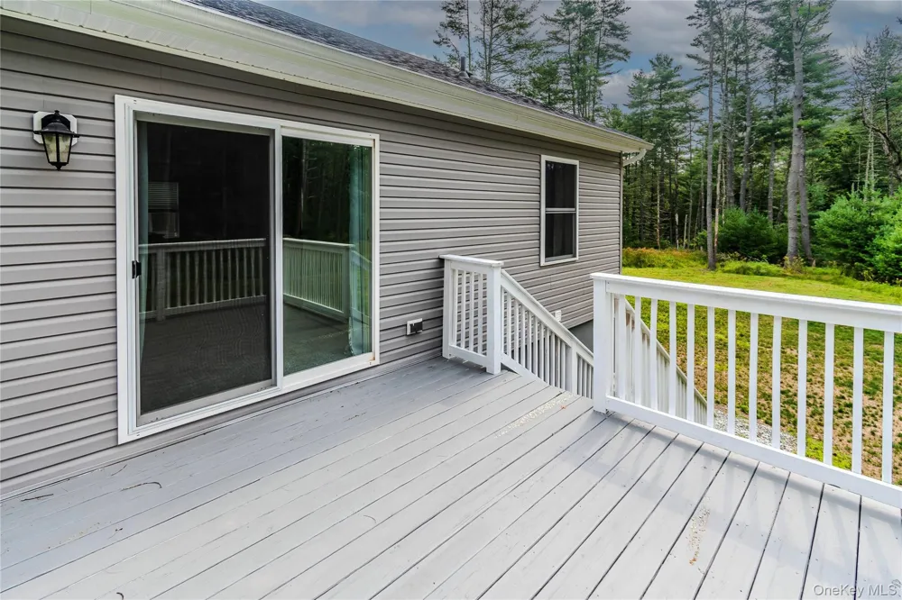 26 Summit Drive Barryville, NY 12719