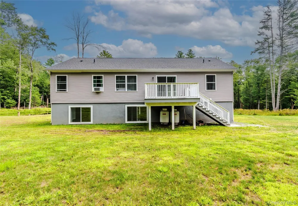 26 Summit Drive Barryville, NY 12719