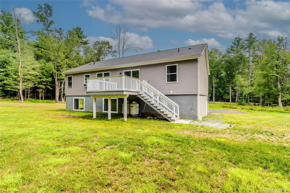 26 Summit Drive Barryville, NY 12719