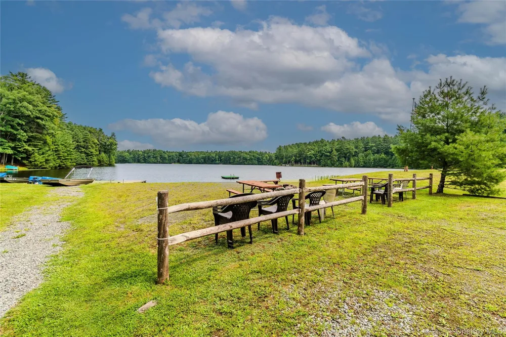26 Summit Drive Barryville, NY 12719