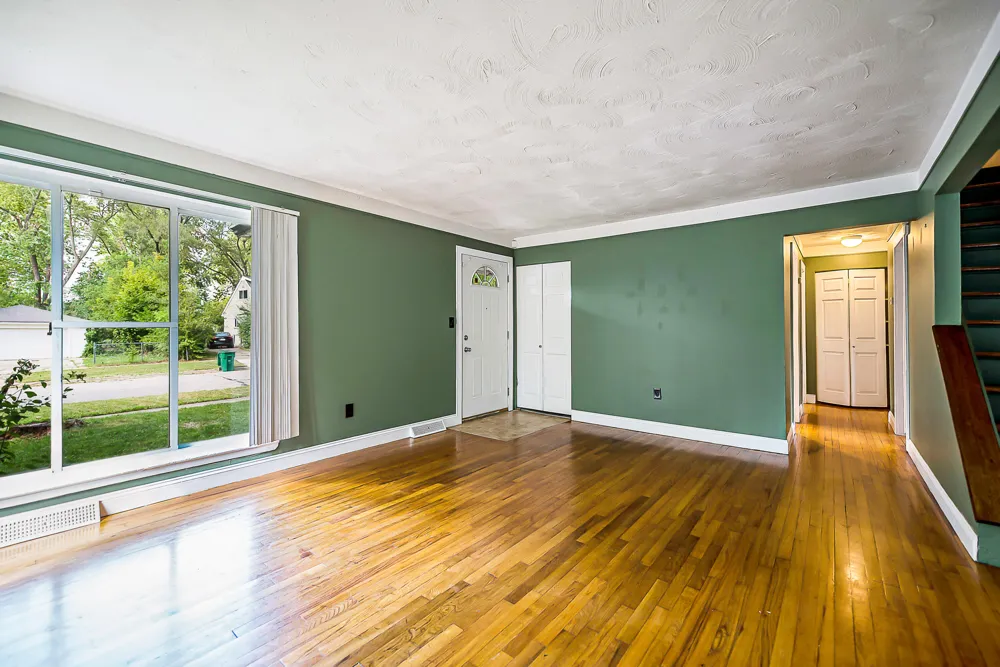 729 Cayuga Street Ypsilanti, MI 48198