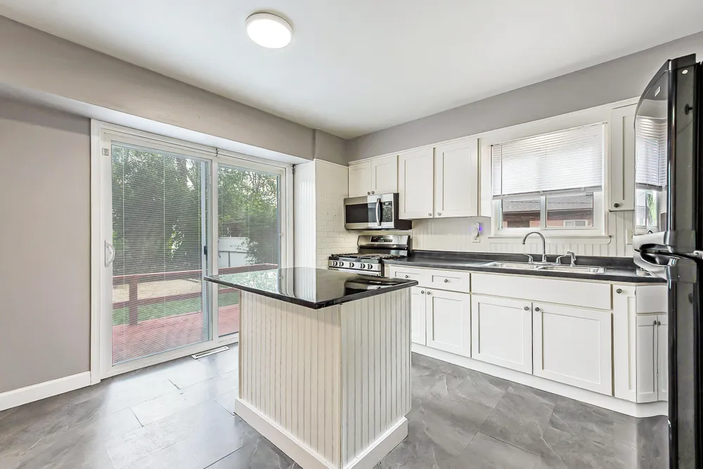729 Cayuga Street Ypsilanti, MI 48198