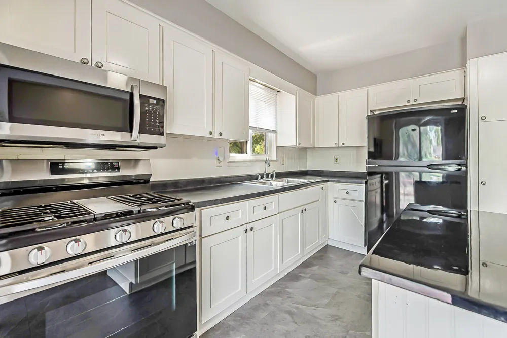 729 Cayuga Street Ypsilanti, MI 48198