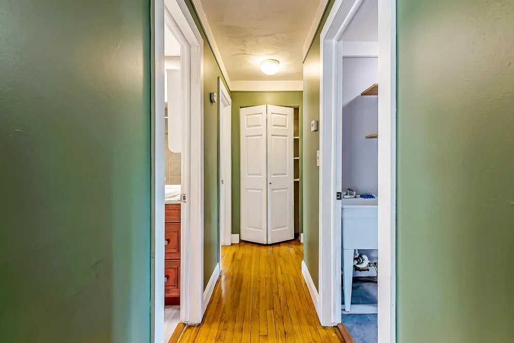 729 Cayuga Street Ypsilanti, MI 48198