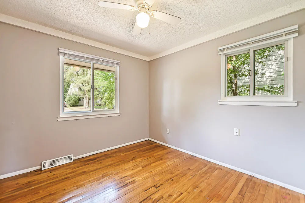 729 Cayuga Street Ypsilanti, MI 48198