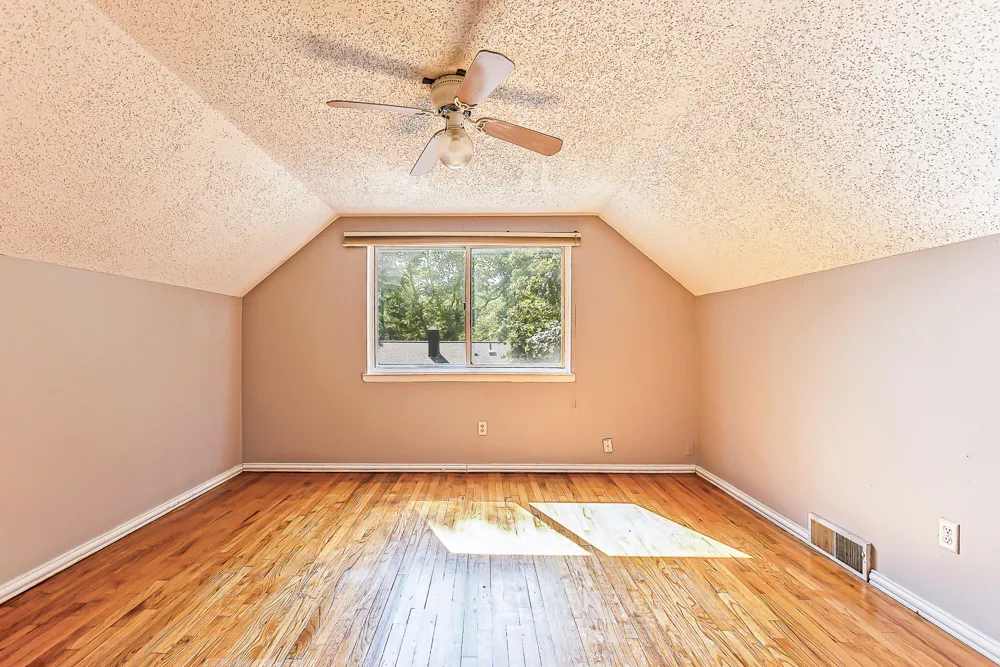 729 Cayuga Street Ypsilanti, MI 48198