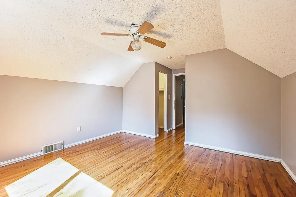 729 Cayuga Street Ypsilanti, MI 48198
