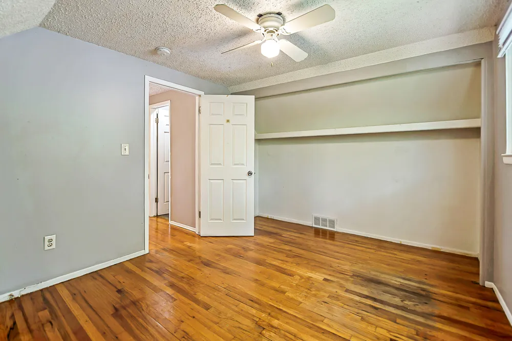729 Cayuga Street Ypsilanti, MI 48198