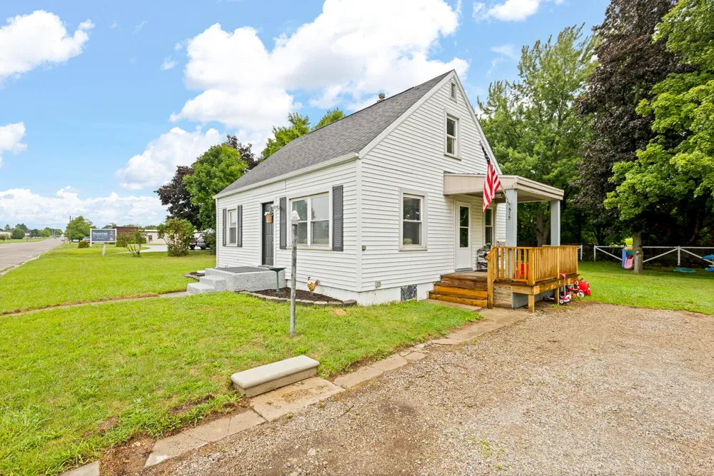 515 E Russell Road Tecumseh, MI 49286